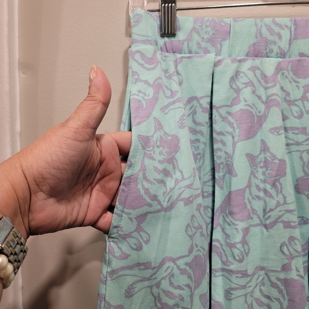 Sz L LuLaRoe Madison Skirt German Shepherd Print Mint Lavender Box Pleat A-Line - Picture 4 of 11